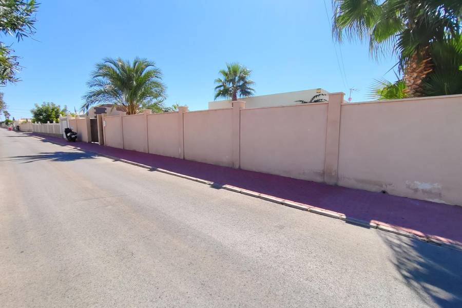 Venta - Chalet - Torreta florida - Torrevieja