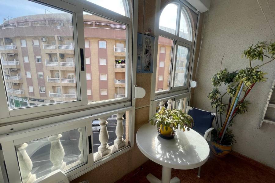 Sale - Apartment - Parque las naciones - Torrevieja