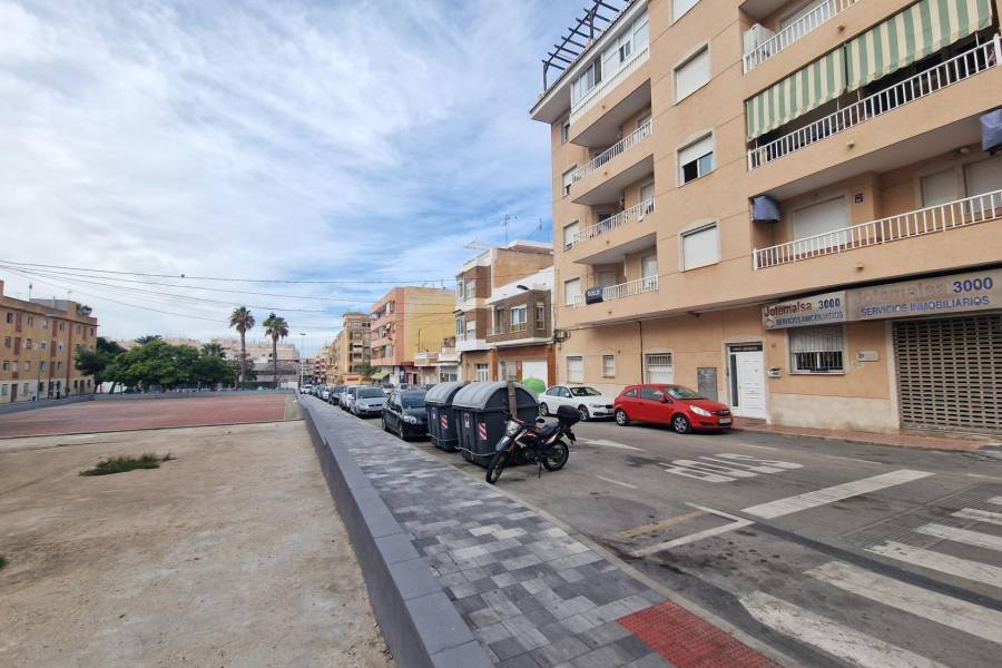 Sale - Ground floor apartment - Centro - Torrevieja