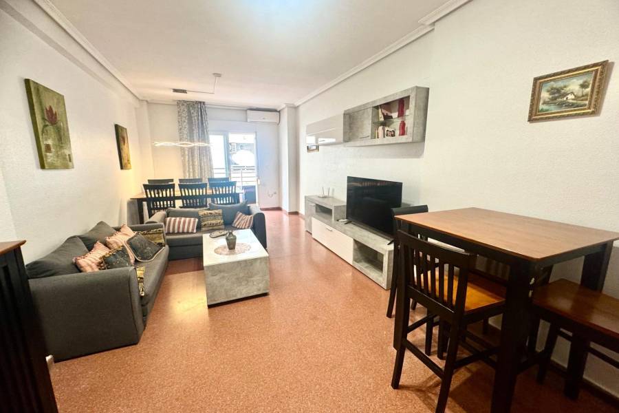 Sale - Apartment - Centro - Torrevieja