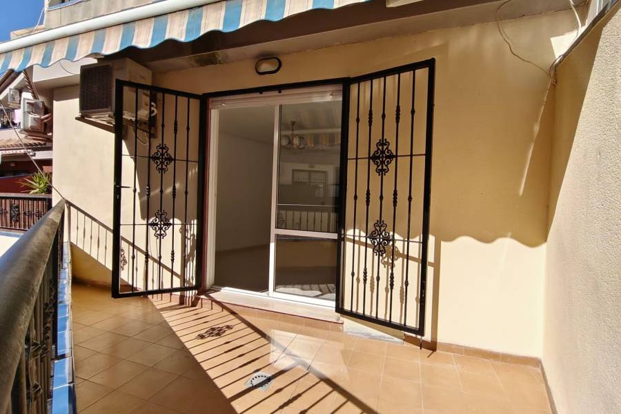 Verkauf - Reihenhaus - Aguas nuevas 1 - Torrevieja
