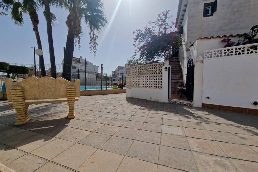 Försäljning - Övervåning Bungalow - Aguas nuevas 2 - Torrevieja