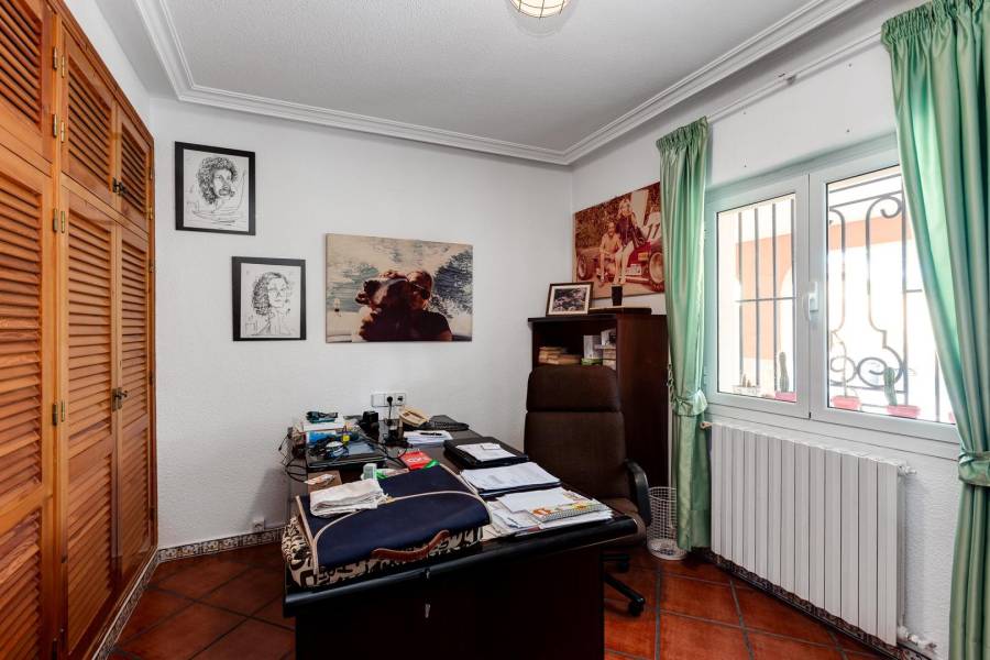 Venta - Villa de Lujo - San luis - Torrevieja