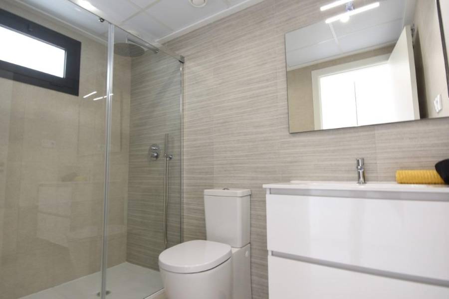 Salg - Leilighet på bakkeplan - Pueblo 9 - San Miguel de Salinas