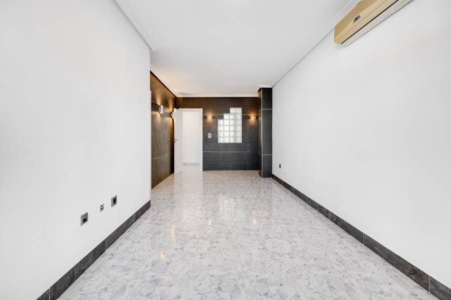 Venta - Apartamento - Playa del Cura - Torrevieja