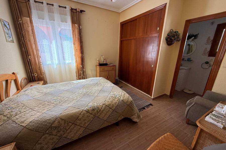 Venta - Chalet - El chaparral - Torrevieja