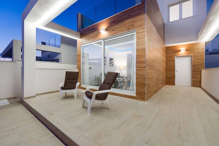 Sale - Villa - Zona los Frutales - Torrevieja