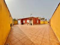 https://fotos15.apinmo.com/4147/29048715/2-3.jpg