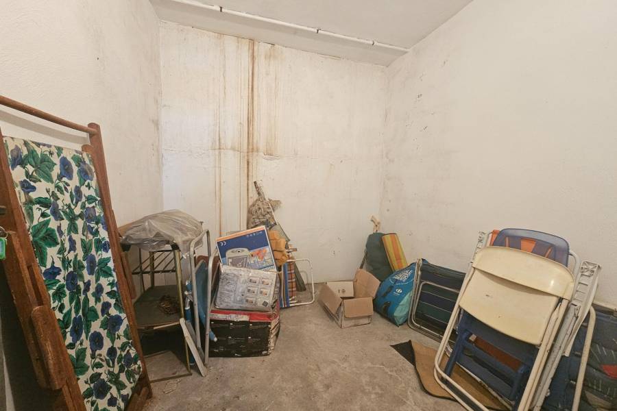 Sale - Garage - Estacion de autobuses - Torrevieja