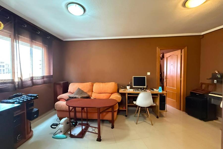 Venta - Apartamento - Paseo maritimo - Torrevieja