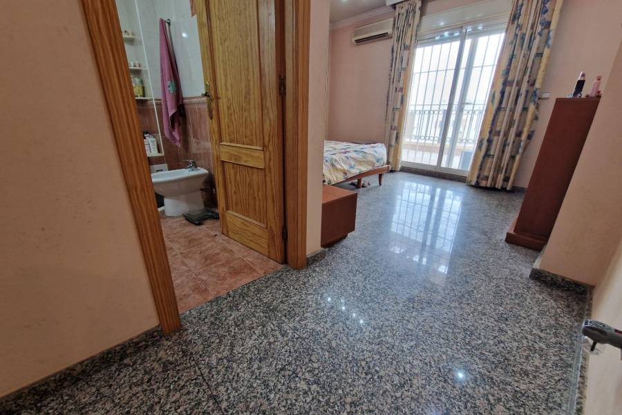 Sale - Penthouse - Centro - Torrevieja