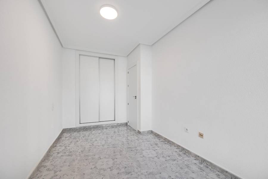 Venta - Apartamento - Playa del Cura - Torrevieja