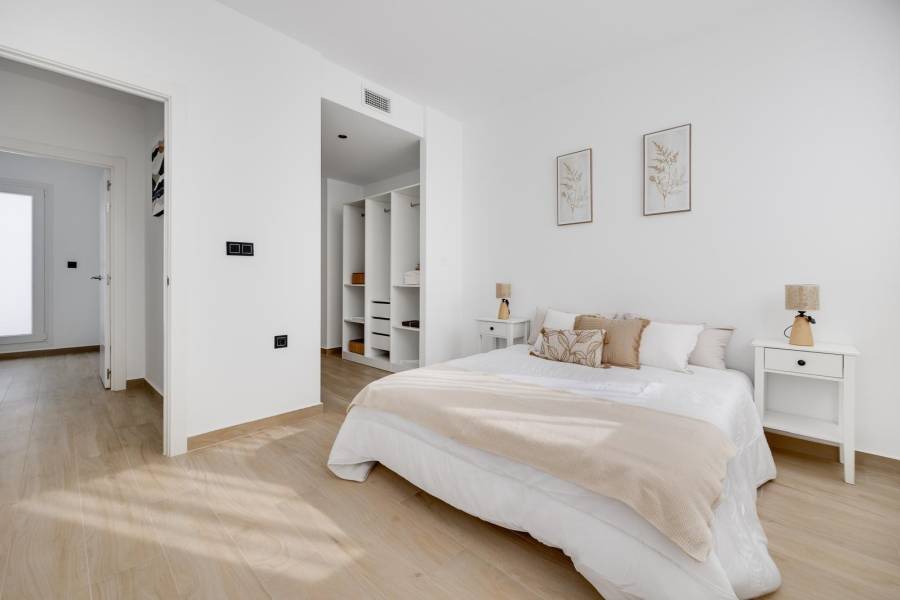 Sale - Villa - Zona los Frutales - Torrevieja