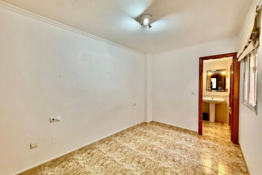 Venta - Apartamento - Playa del Cura - Torrevieja