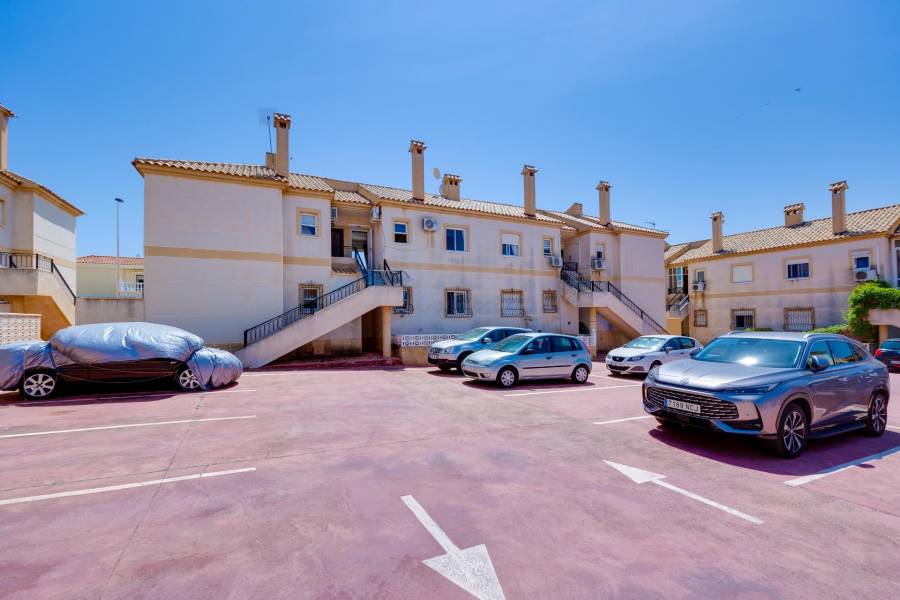Venta - Bungalow Planta Alta - Aguas Nuevas - Torrevieja