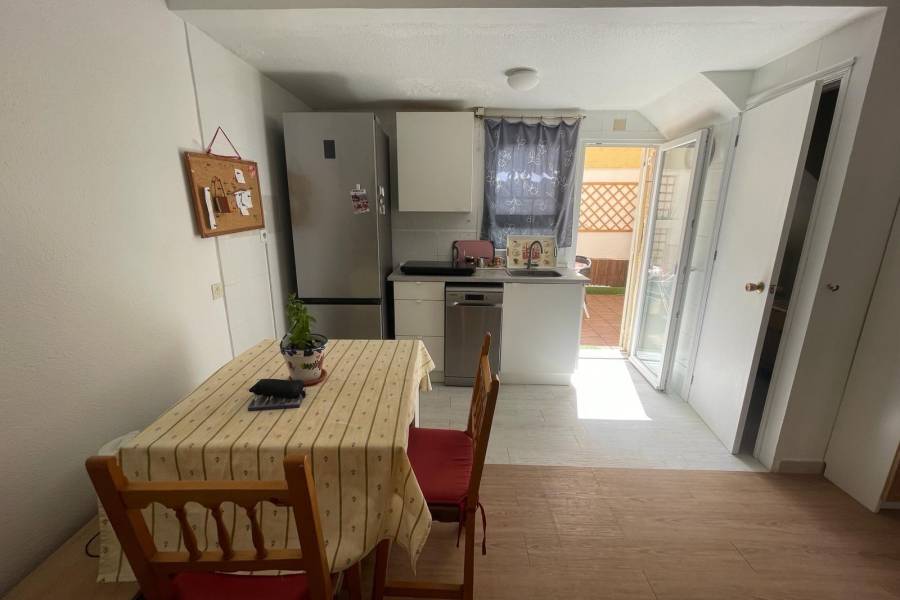 Sale - Terraced house - La siesta - Torrevieja