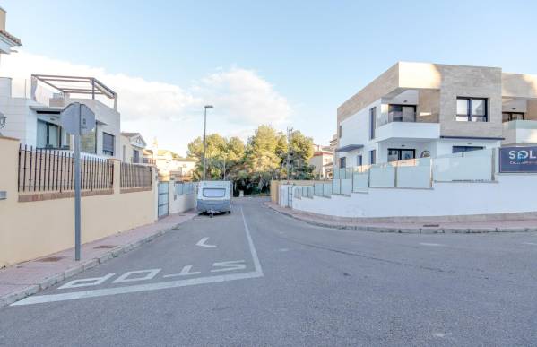 Chalet - Venta - Villamartín-Las Filipinas - Orihuela Costa