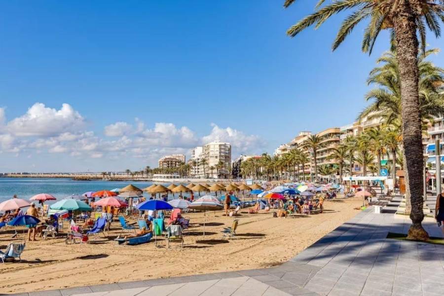 Verkauf - Villa - Centro - Torrevieja