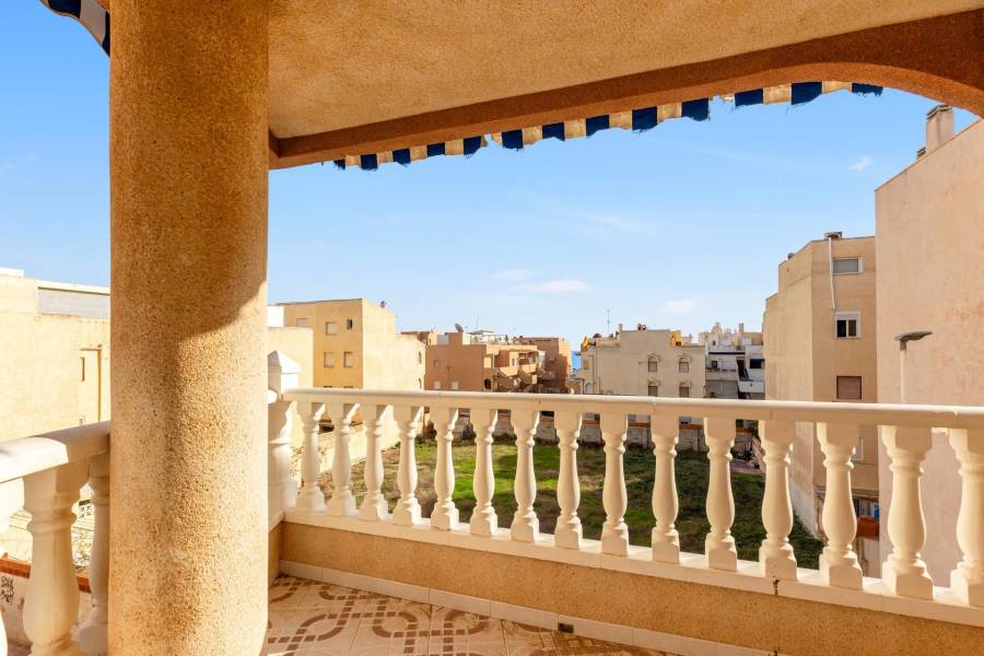 Venta - Apartamento - La Mata - Torrevieja