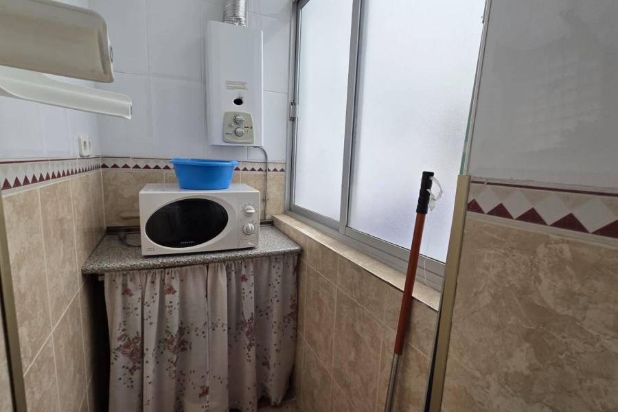 Venta - Apartamento - Estacion de autobuses - Torrevieja