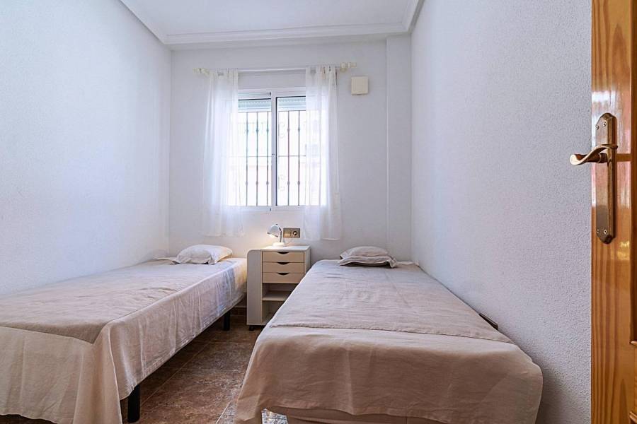 Venta - Adosado - Los balcones - Torrevieja