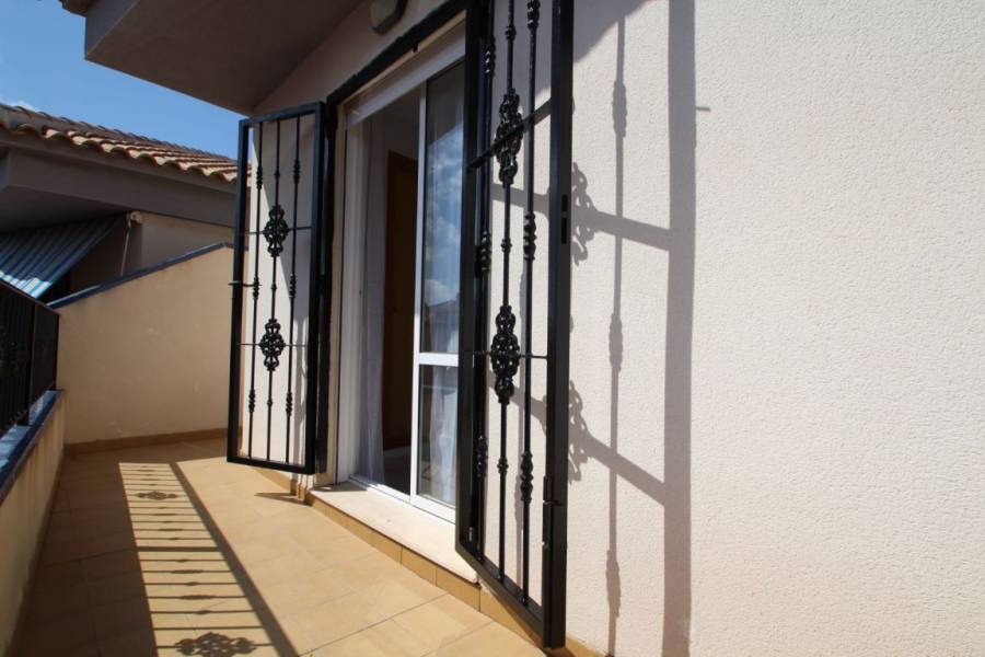 Verkauf - Reihenhaus - Aguas nuevas 1 - Torrevieja