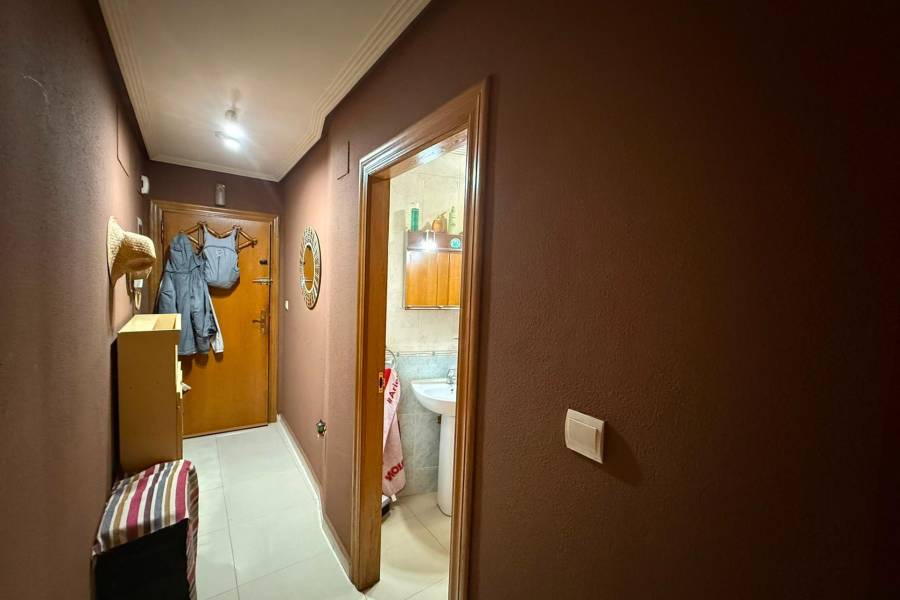 Venta - Apartamento - Paseo maritimo - Torrevieja