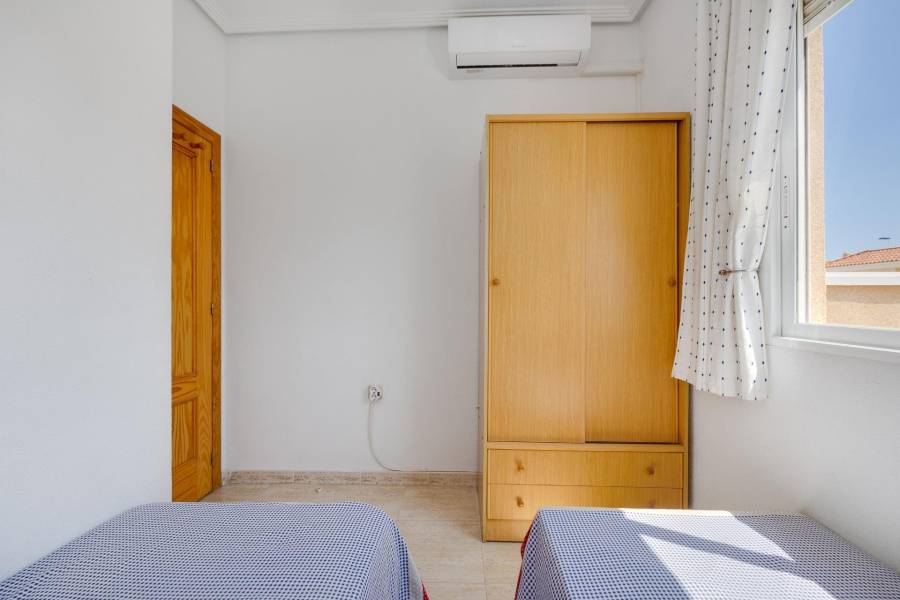 Venta - Bungalow Planta Alta - Aguas Nuevas - Torrevieja