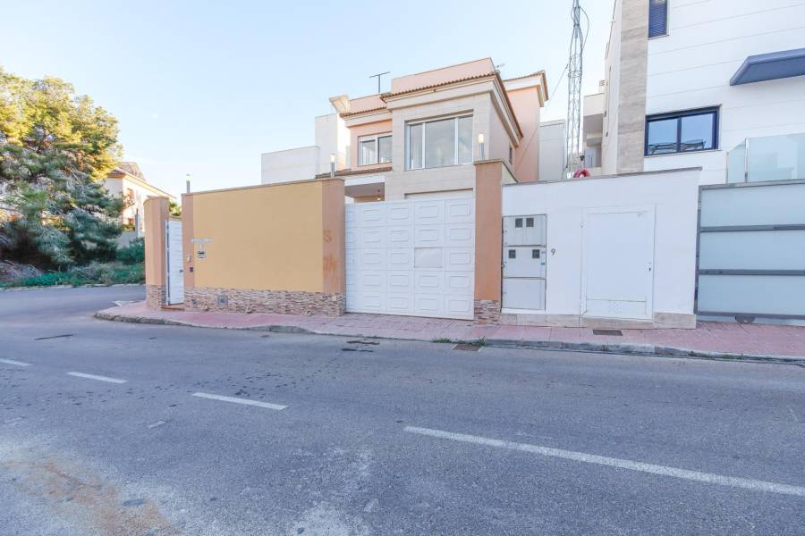 Venta - Chalet - Villamartín-Las Filipinas - Orihuela Costa