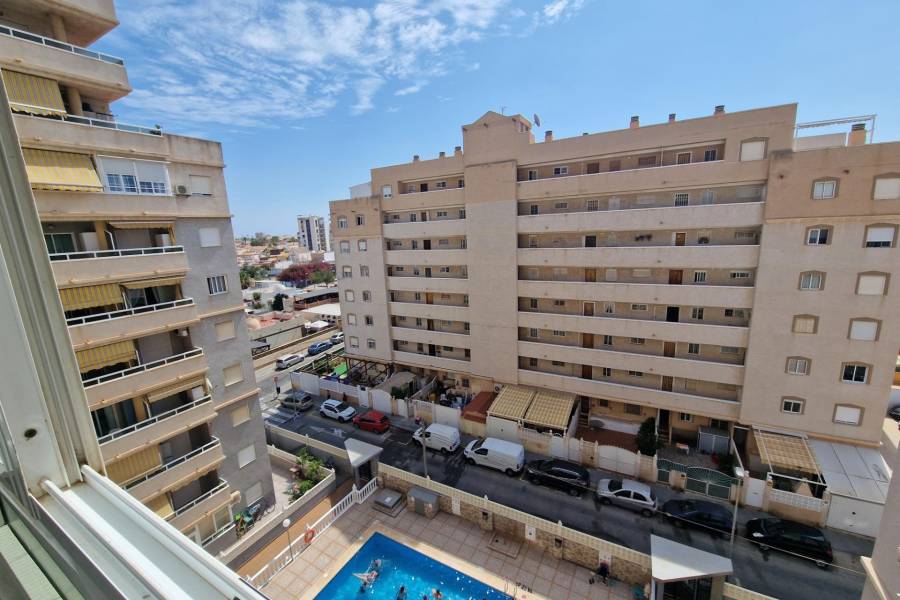 Venta - Apartamento - Calas blanca - Torrevieja