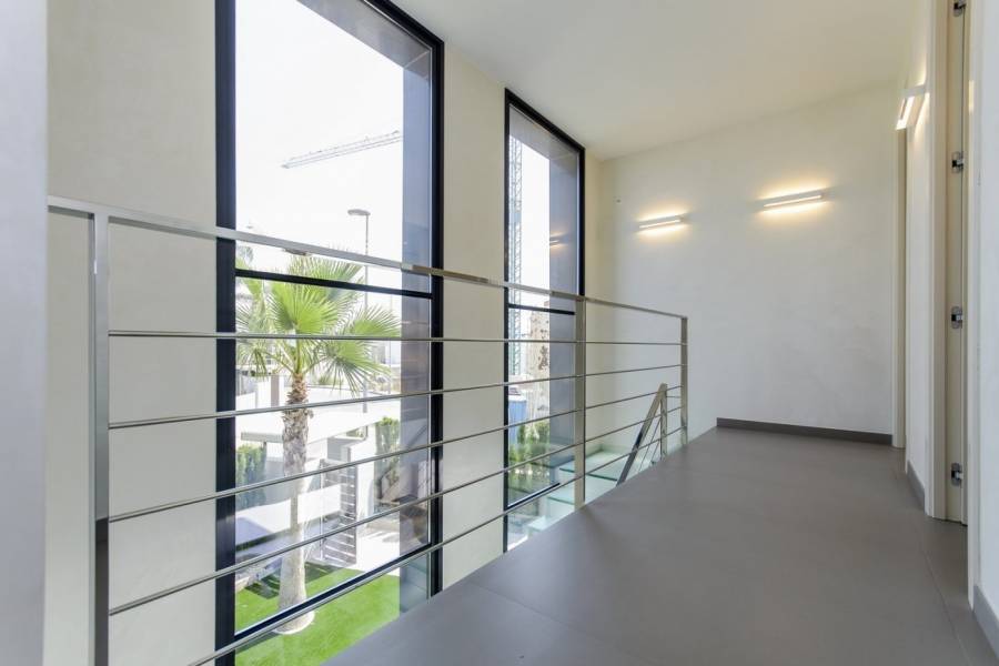 Venta - Villa - Campoamor - Orihuela Costa