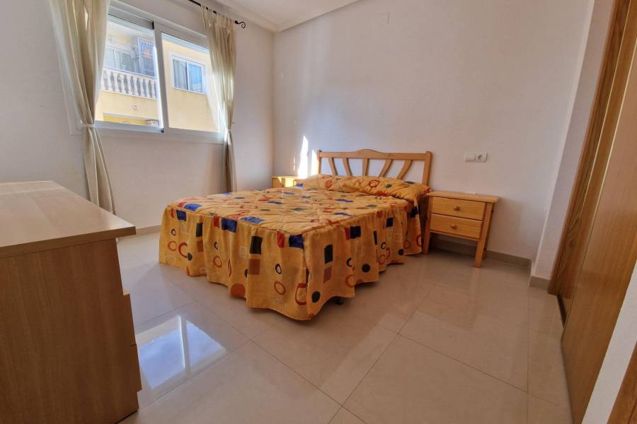 Venta - Apartamento - Estacion de autobuses - Torrevieja