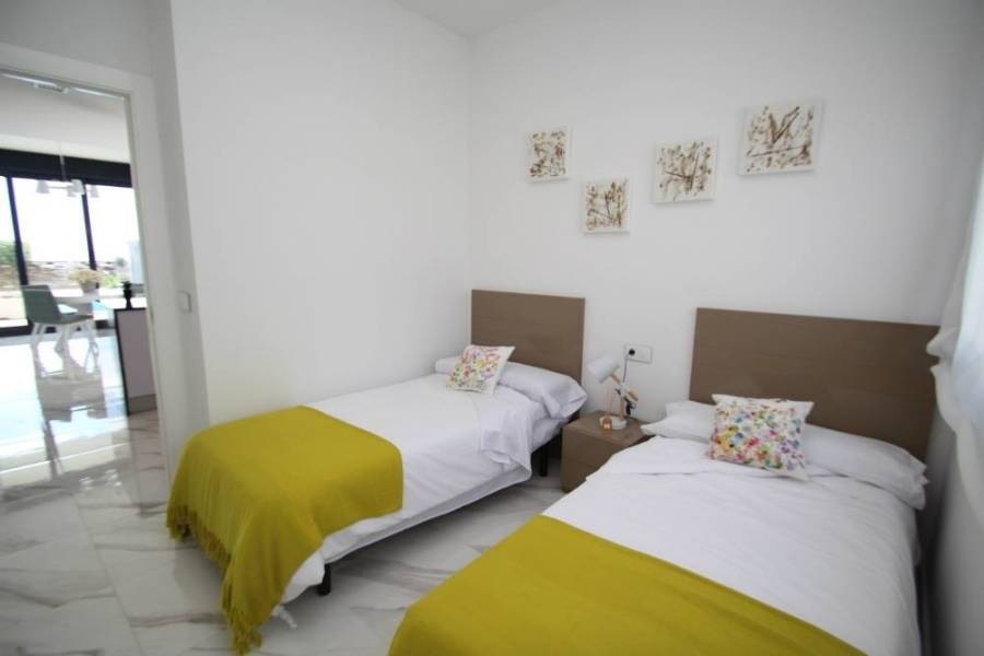 Salg - Villa - Cerro del Sol - San Miguel de Salinas