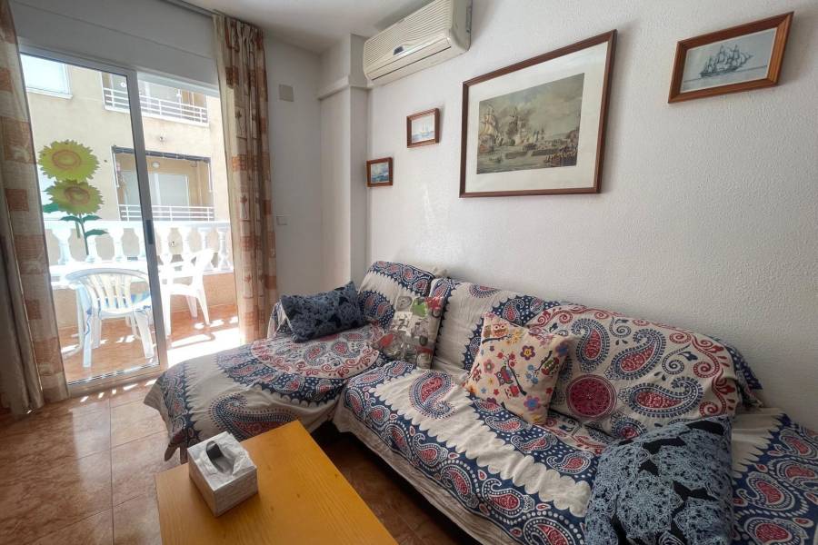 Venta - Apartamento - Playa de los locos - Torrevieja