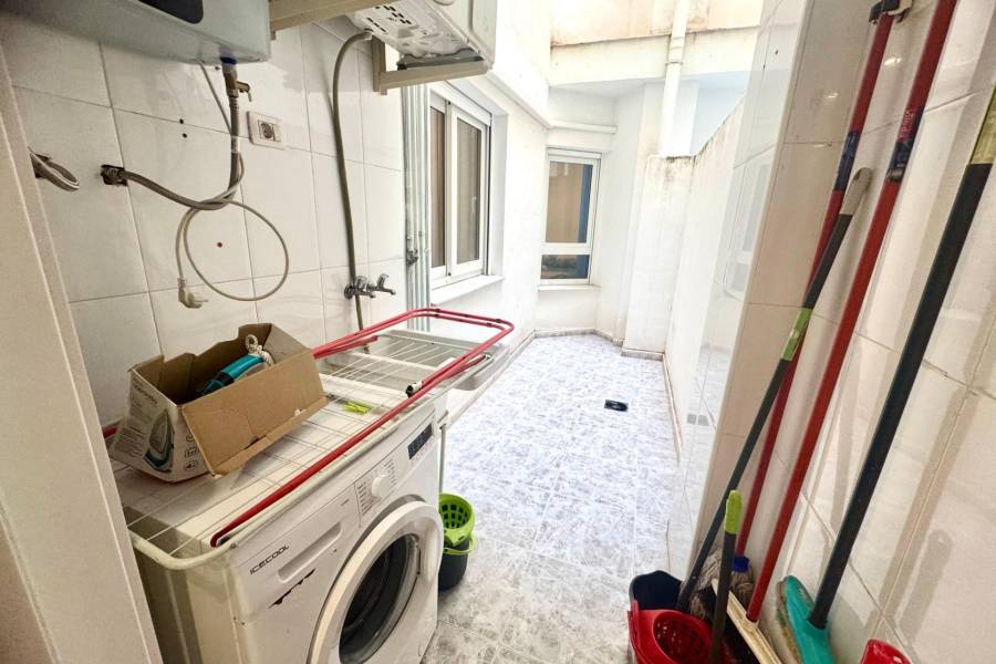 Sale - Apartment - Centro - Torrevieja