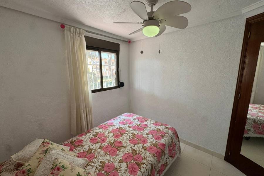 Venta - Bungalow Planta Baja - Playa de los Naufragos - Torrevieja