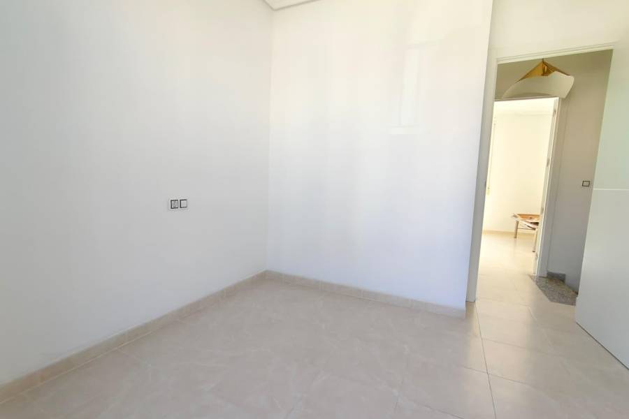 Salg - Rekkehus - Aguas nuevas 1 - Torrevieja