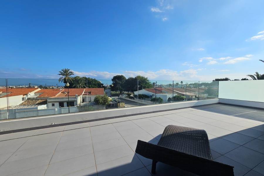 Venta - Villa de Lujo - Los Angeles - Torrevieja