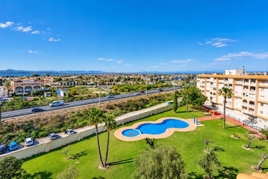 Sale - Apartment - Centro - Torrevieja