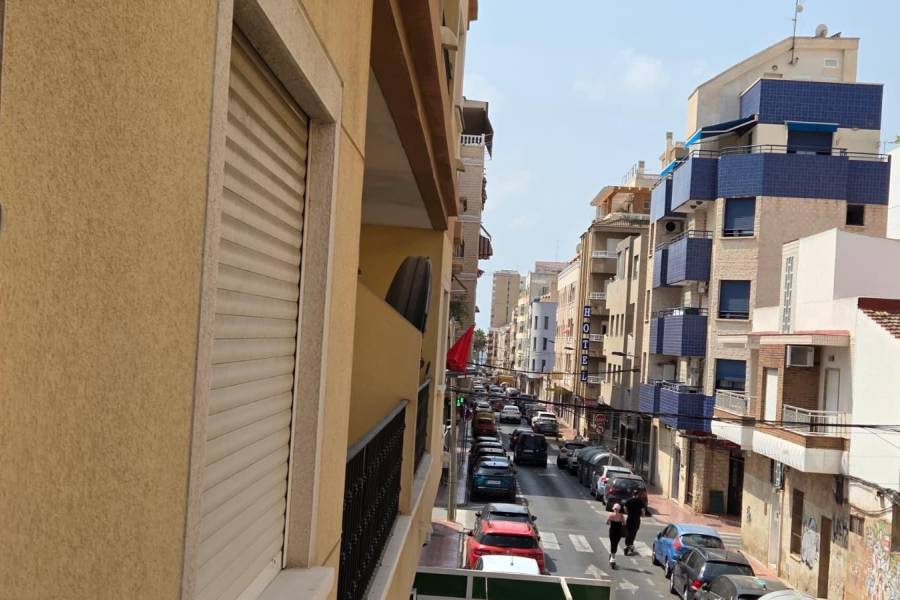 Venta - Apartamento - Paseo maritimo - Torrevieja