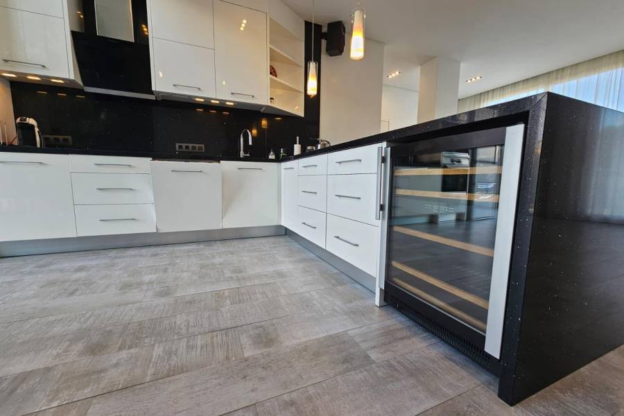 Venta - Villa de Lujo - Los Angeles - Torrevieja