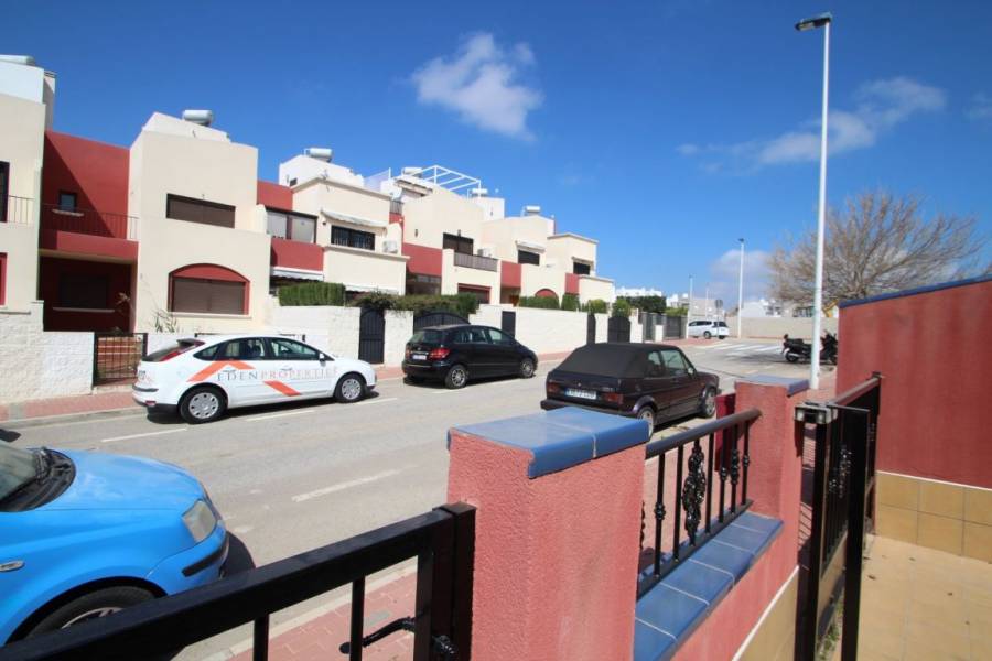 Verkauf - Reihenhaus - Aguas nuevas 1 - Torrevieja