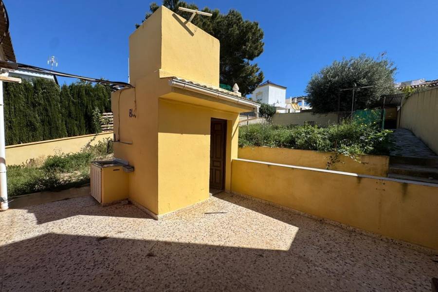 Venta - Chalet - Los balcones - Torrevieja