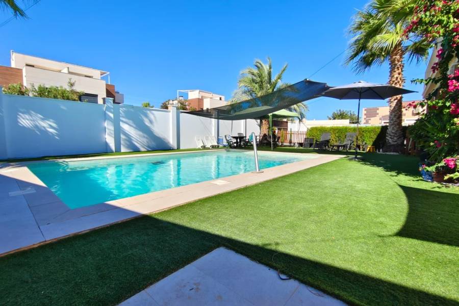 Venta - Chalet - Torreta florida - Torrevieja