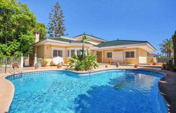 Villa - Sale - Torreta florida - Torrevieja