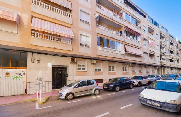 Apartamento - Venta - Estacion de autobuses - Torrevieja