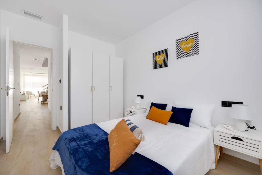Sale - Villa - Zona los Frutales - Torrevieja