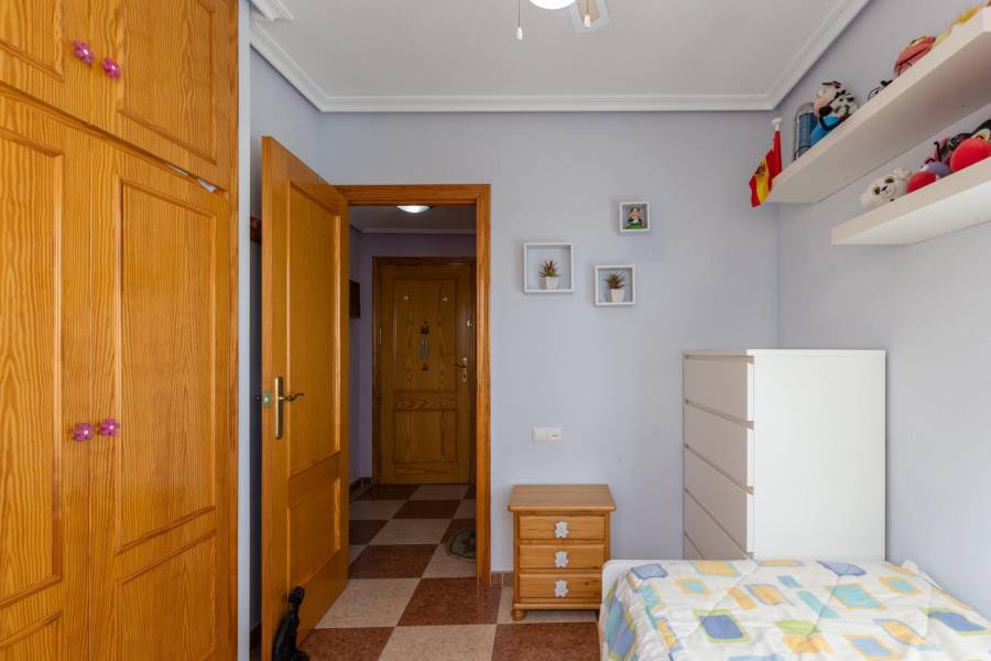 Venta - Apartamento - La Mata - Torrevieja