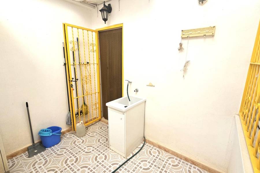 Sale - Bungalow - Parque las naciones - Torrevieja