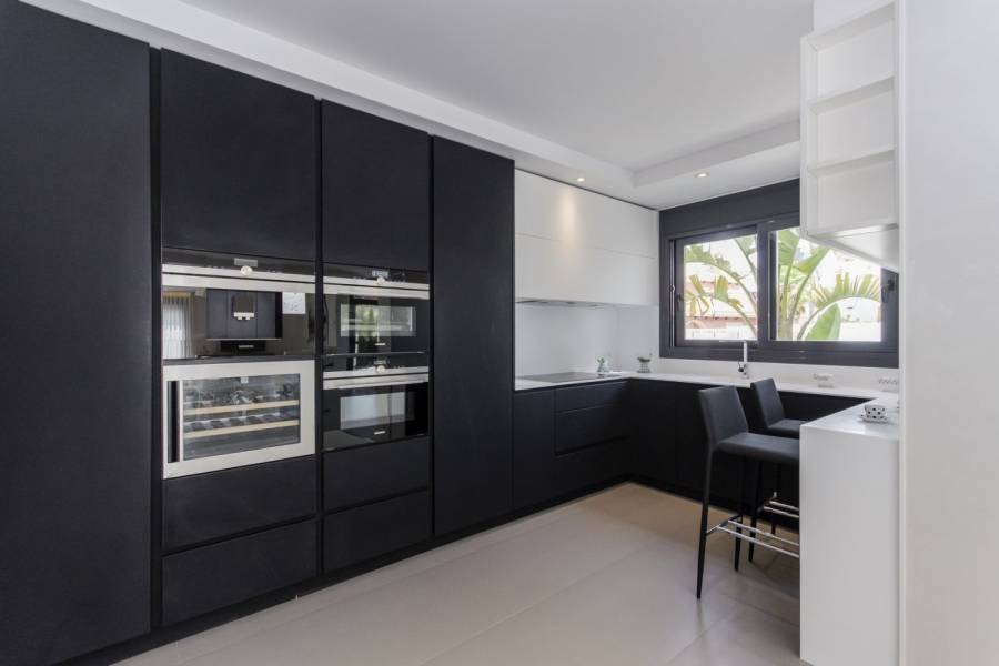 Venta - Villa - Campoamor - Orihuela Costa